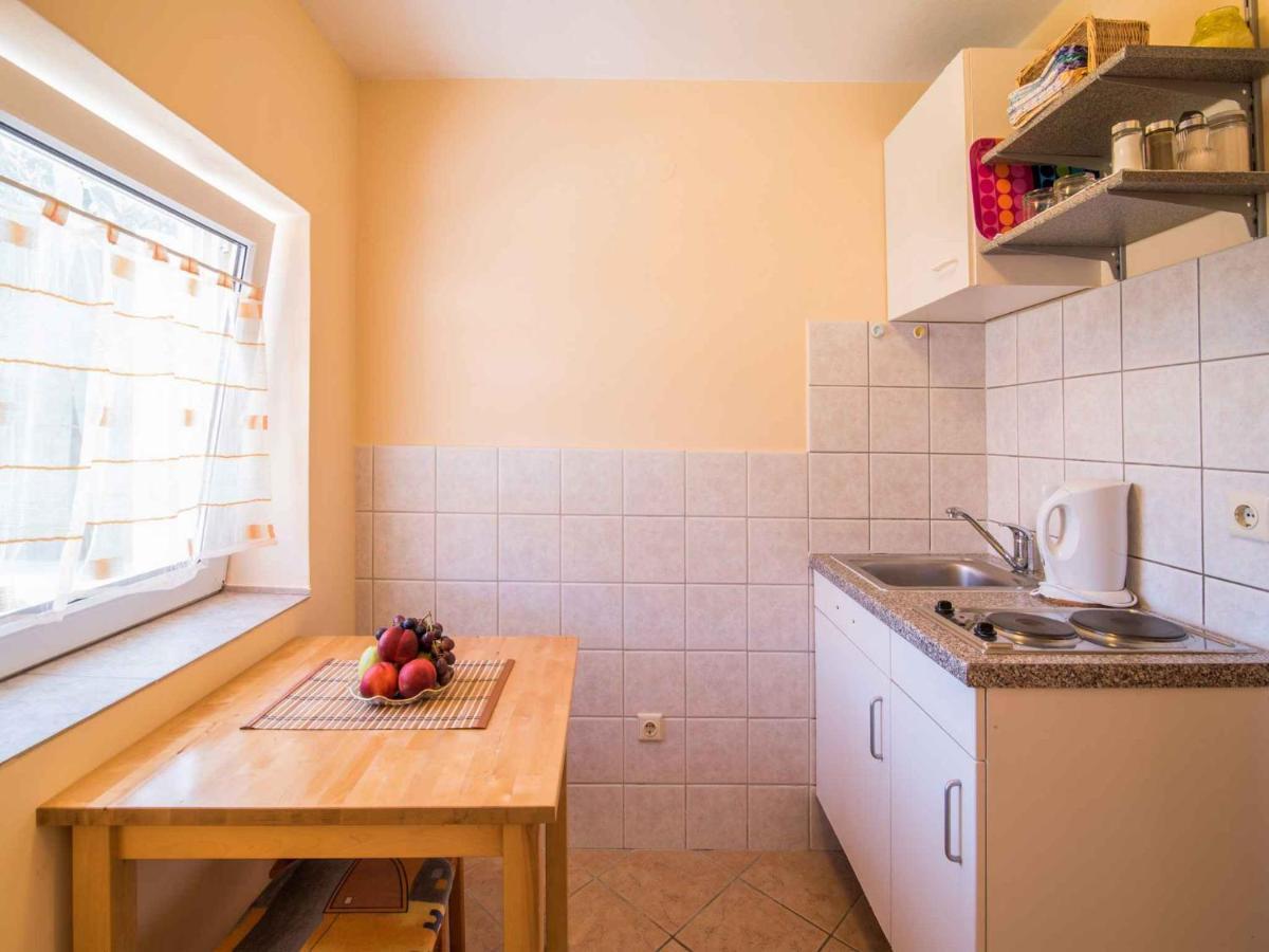 Apartment In Vrbnik/Insel Krk 13614 Esterno foto